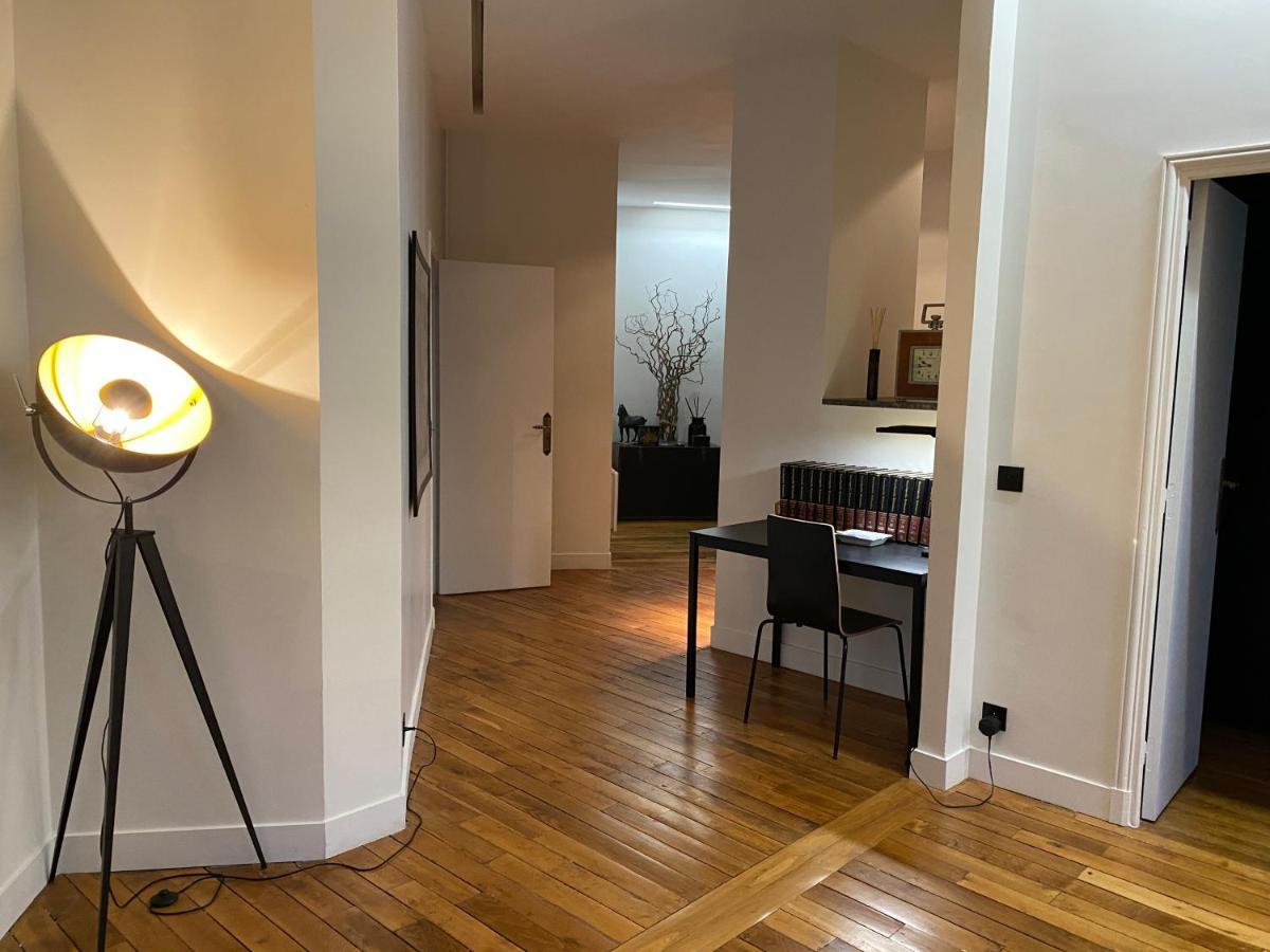 Appartement 3 Chambres Paris 7E エクステリア 写真
