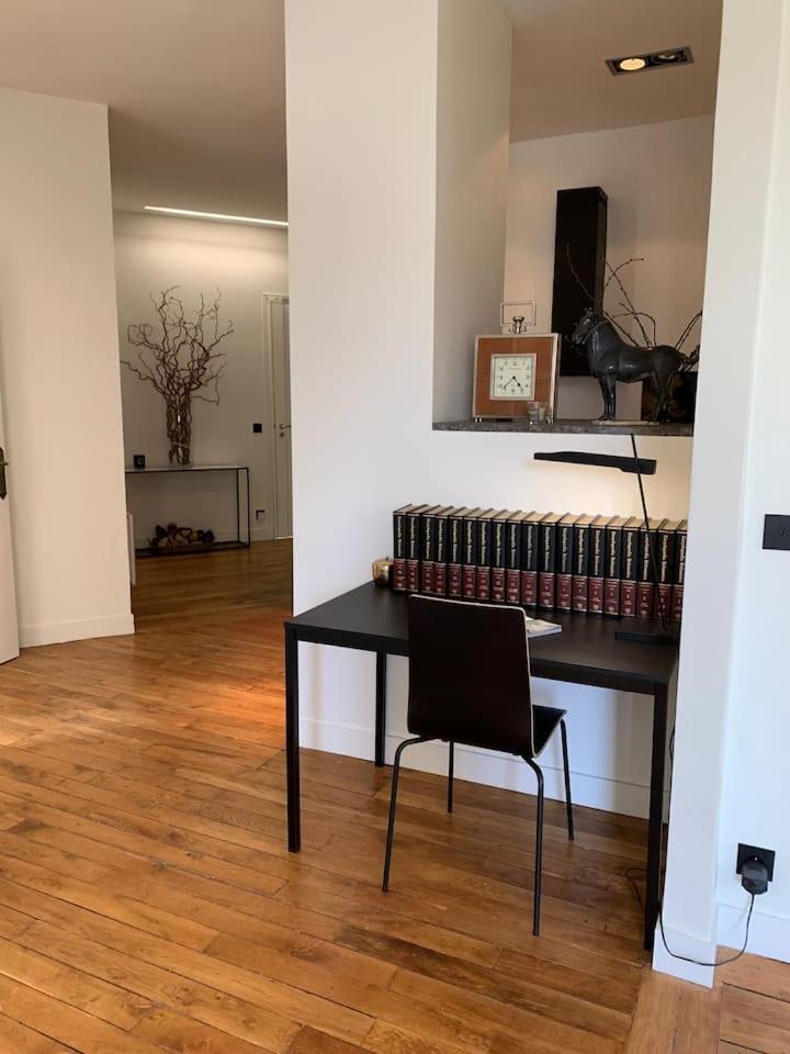 Appartement 3 Chambres Paris 7E エクステリア 写真