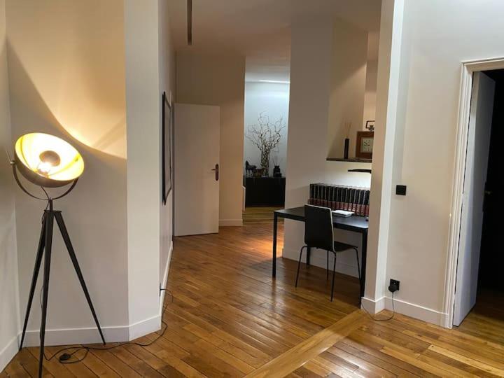 Appartement 3 Chambres Paris 7E エクステリア 写真